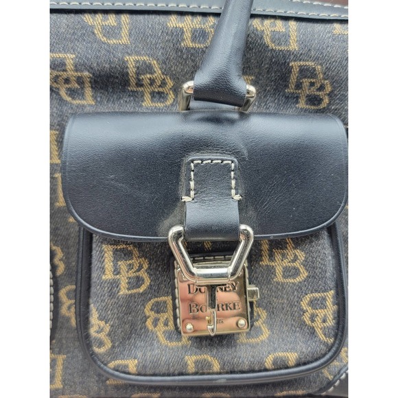 NWT Dooney and Bourke gray signature satchel - Picture 3 of 8